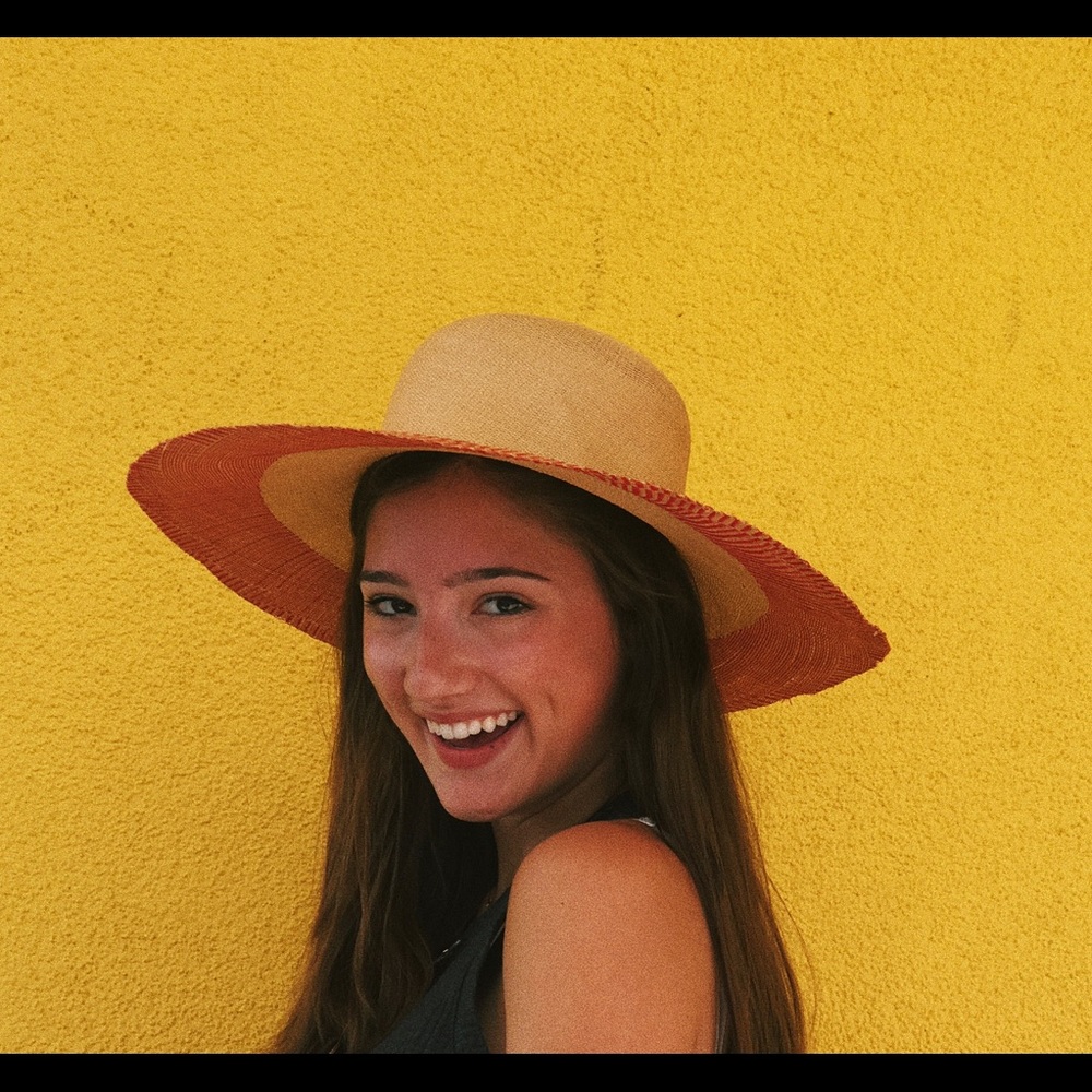 Meet your Posher, Riley